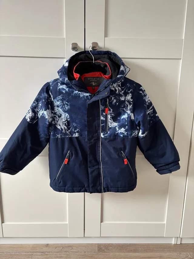 2 in 1 Convertable Winter Jacket w/ Light Jacket Insert- size S image indicator(2)