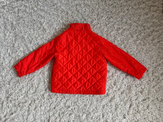 2 in 1 Convertable Winter Jacket w/ Light Jacket Insert- size S image indicator(8)