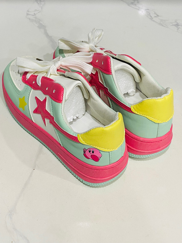 Girls Low Cut Sneakers! Size 5 - photo 2