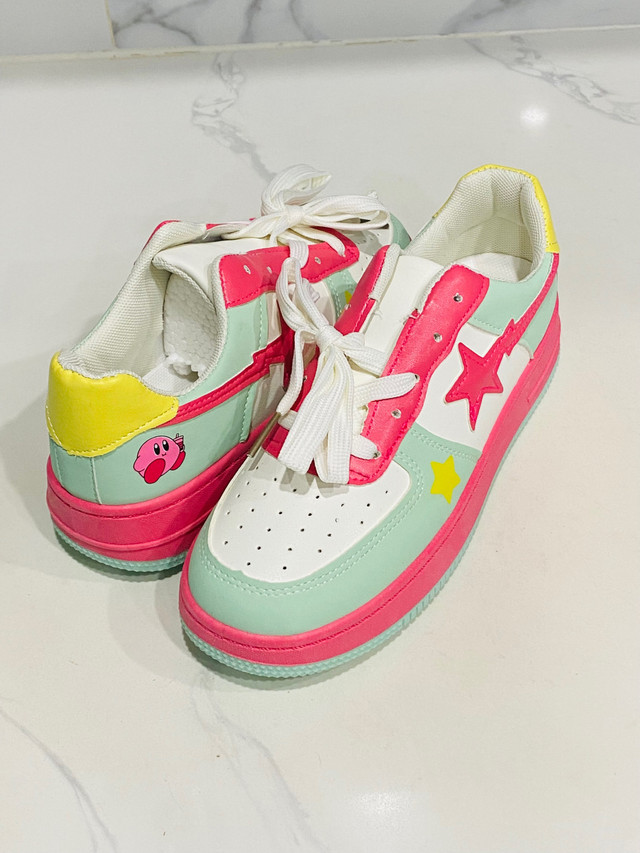 Girls Low Cut Sneakers! Size 5 - photo 3