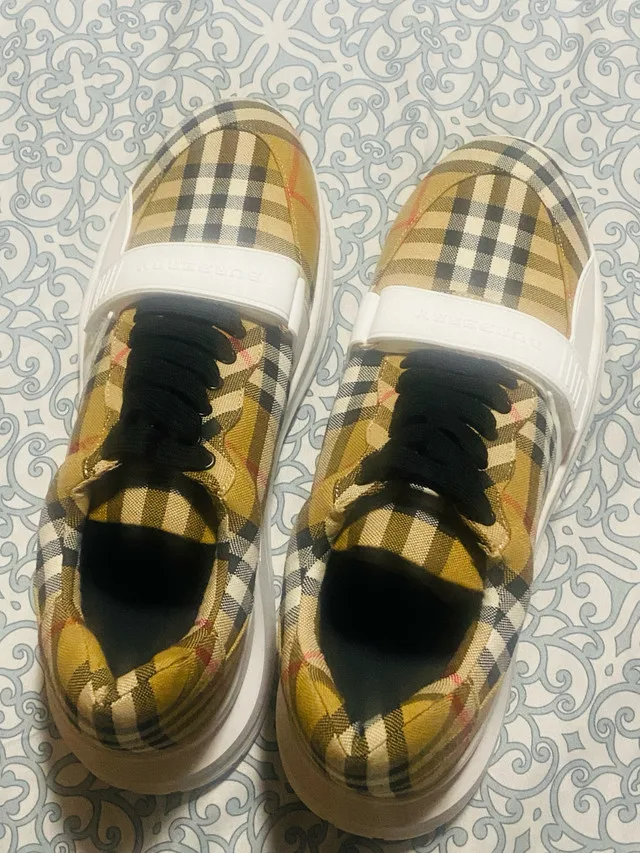 Burberry Cloth trainers-Size 10 image indicator(3)