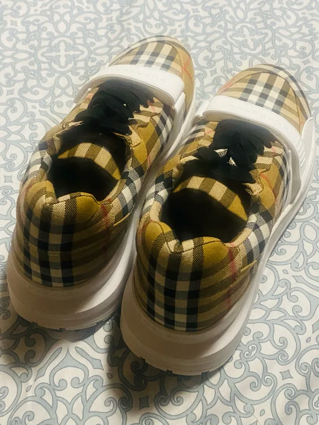 Burberry Cloth trainers-Size 10 image indicator(6)