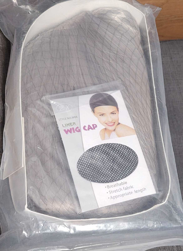 BLACK WIG CAP