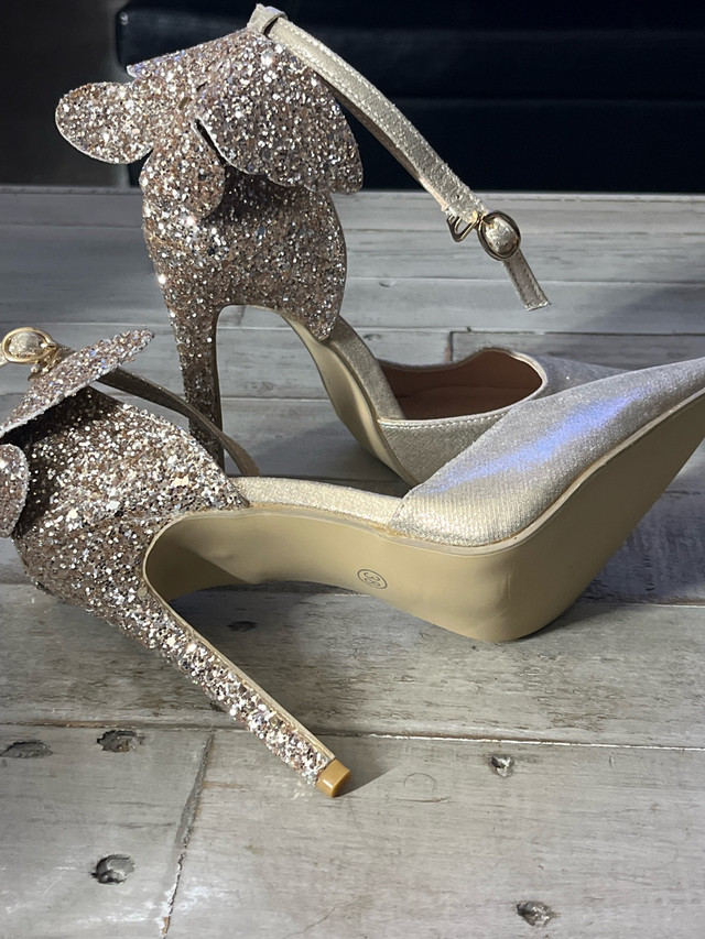 Gold Glitter Heels! Size 7.5 - photo 3