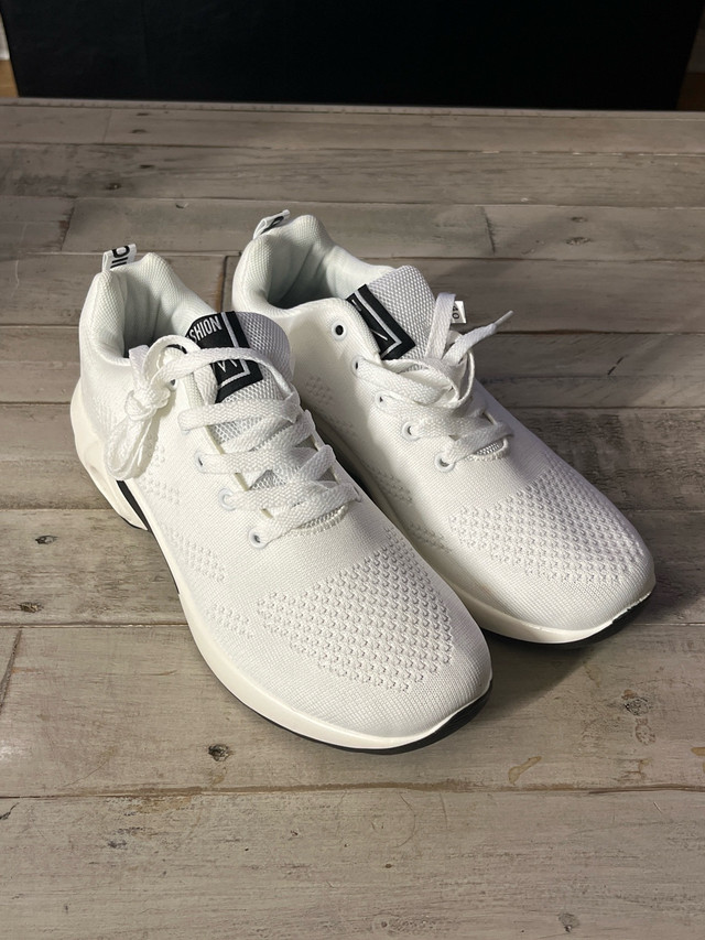 White Running Shoes! Size 7