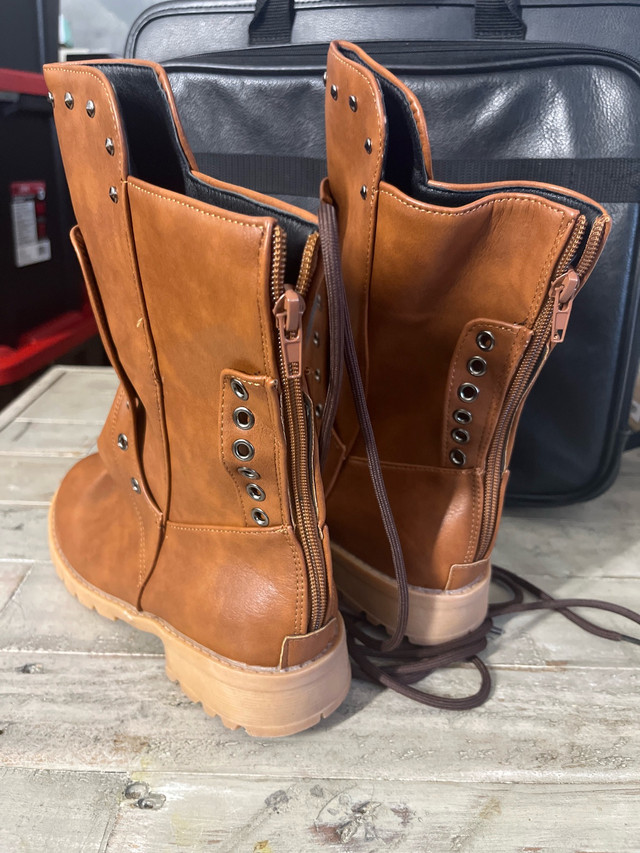 Brown Mid-Calf Boots! Size 9 - photo 5