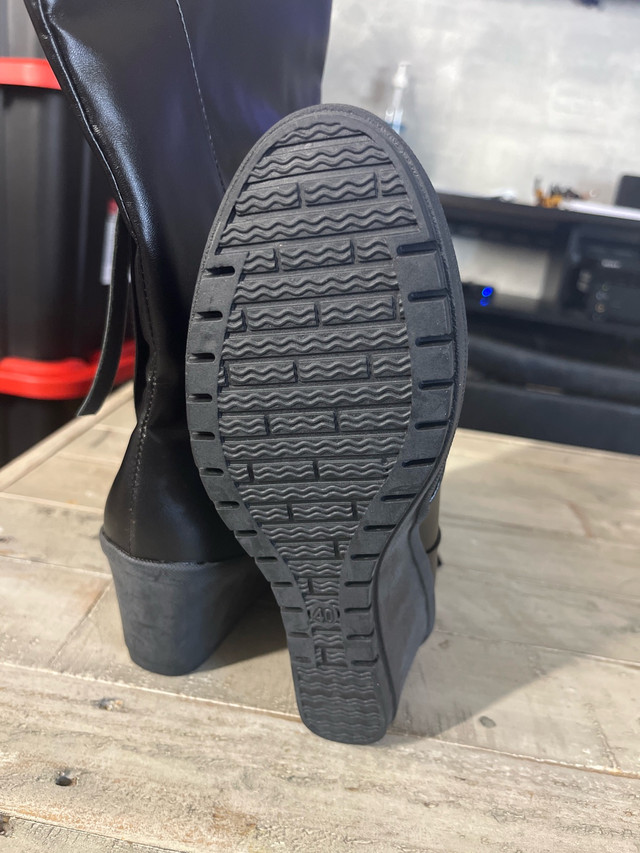 Womens Ankle Boots with Heel- size 9 - photo 4
