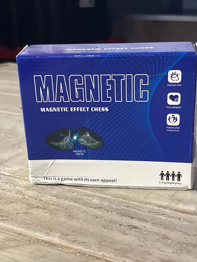 Magnetic Chess set thumbnail
