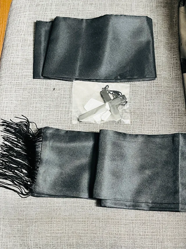 Priest Robe! Size XL image indicator(5)