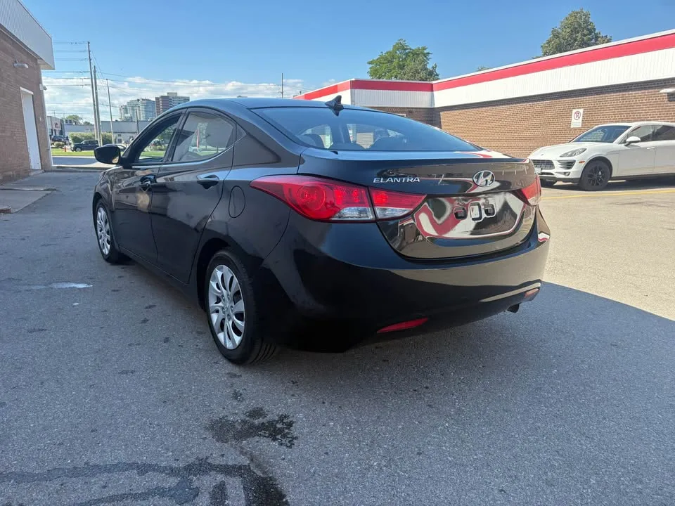 2013 Hyundai Elantra image indicator(4)