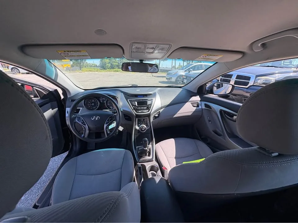 2013 Hyundai Elantra image indicator(7)