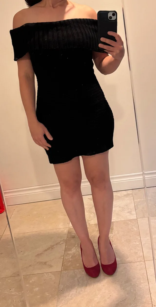 Guess Jeans Off Shoulder Black Mini Dress - XS/S image indicator(2)