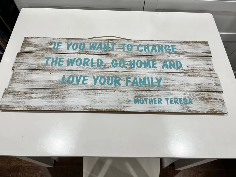 Wooden Wall Decor - Mother Teresa Quote image indicator(2)