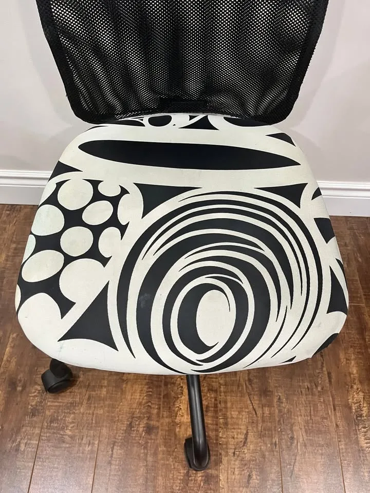 Ikea Kids Desk Chair Black and White with Mesh Back image indicator(4)