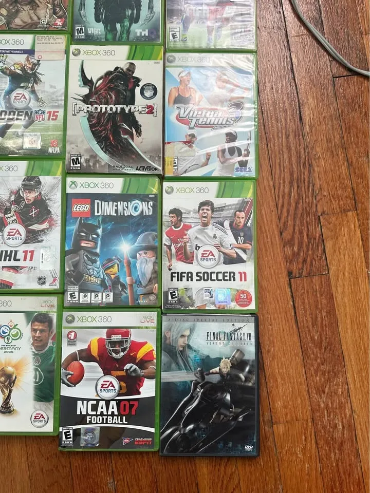 Xbox 360 Games Lot image indicator(3)