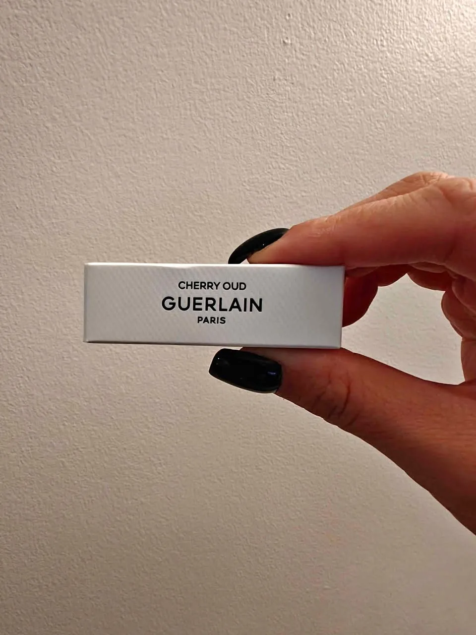 Guerlain Cherry Oud 2ml Official Sample | Firm $29.99