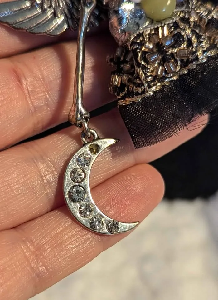 👼JK Angel Pendant Necklace + Pearl & Rhinestone Earrings Set image indicator(5)