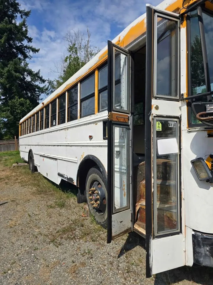 2009 Thomas Flatnose School Bus image indicator(5)