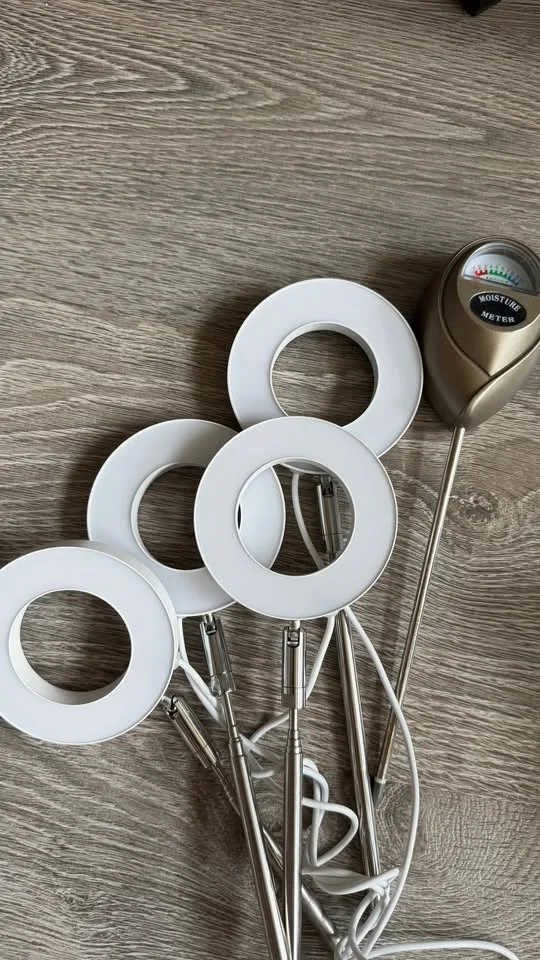 Flower pots and tools image indicator(8)