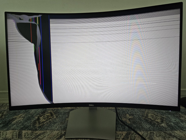 Dell 32” Curved Monitor S3222HN – Broken Screen – For Parts Only - photo 2