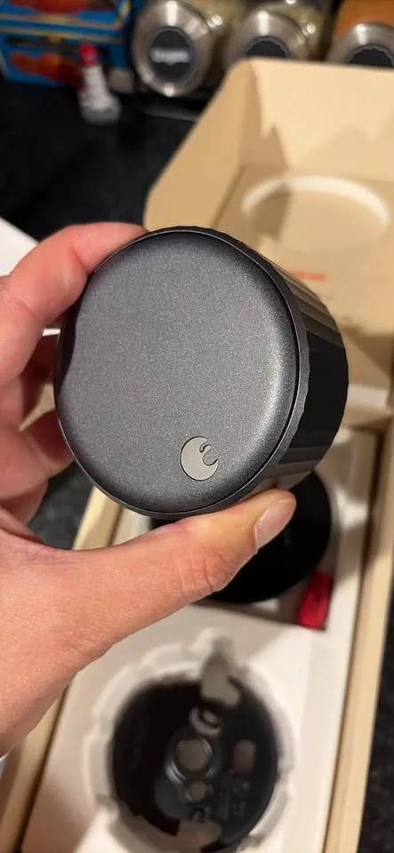 August Wi-Fi Smart Lock image indicator(2)