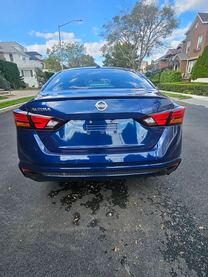 2020 Nissan Altima · 2.5 S Sedan 4D image indicator(4)