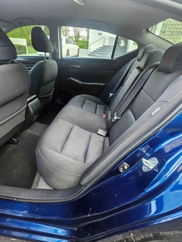 2020 Nissan Altima · 2.5 S Sedan 4D image indicator(9)