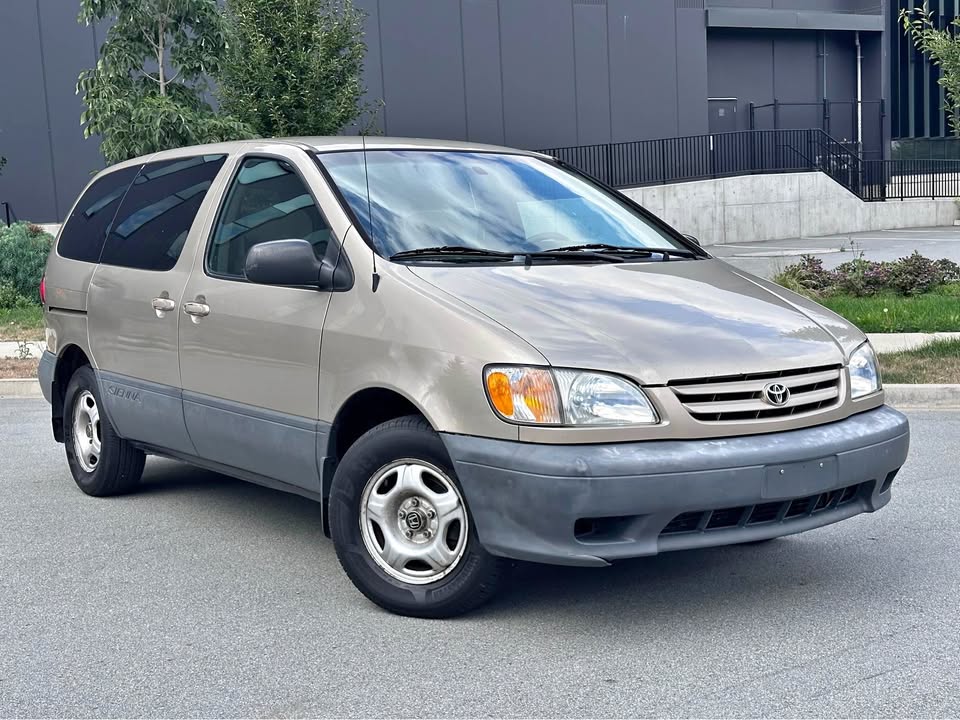 2001 Toyota Sienna