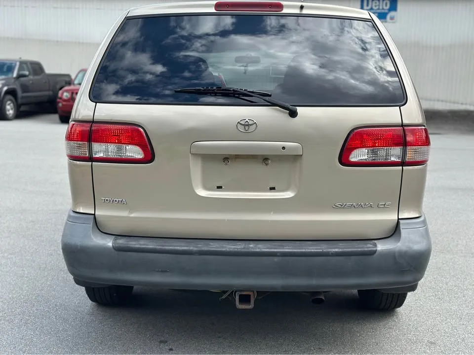 2001 Toyota Sienna image indicator(3)