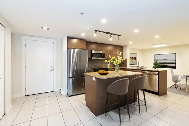 3 Beds 2 Baths by Gateway Skytrain image indicator(3)