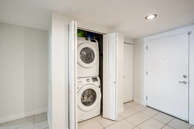 3 Beds 2 Baths by Gateway Skytrain - photo 5