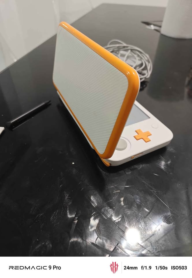 NEW Nintendo 2DS XL 128GB - photo 5