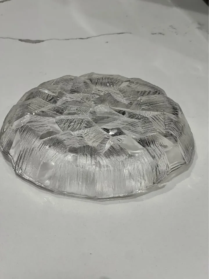 Vintage "Hoya" Crystal Ice Castle Bowl 6.25” Made in Japan image indicator(5)