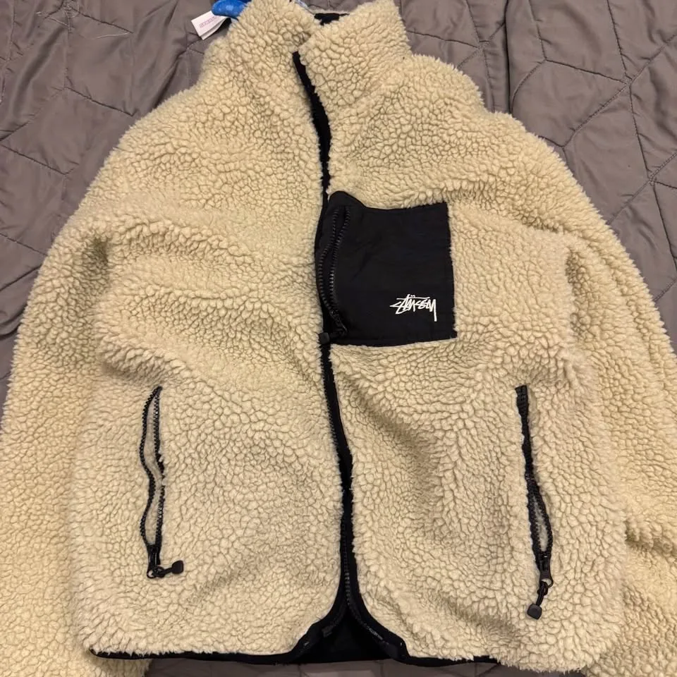 8ball fleece Large image indicator(2)