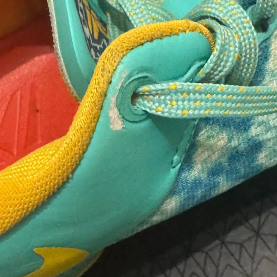 Basketball shoes fits like size 10 rep image indicator(4)