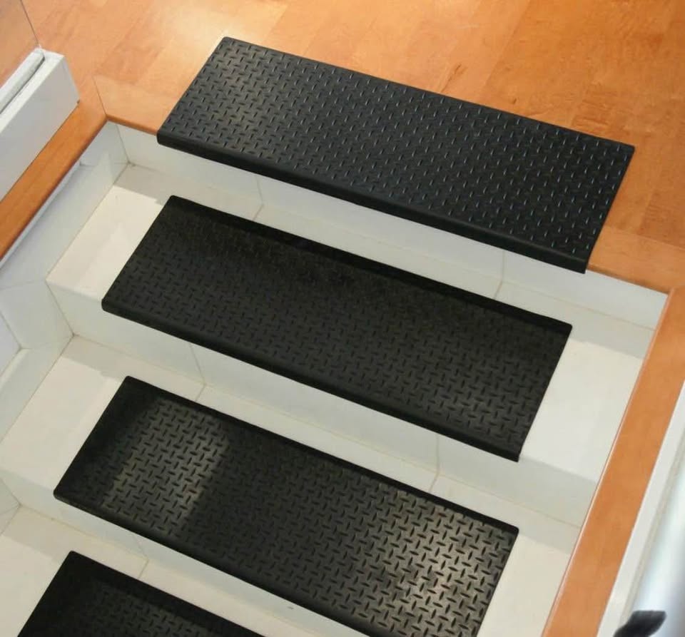 Rubber-Cal Diamond-Plate Stair Treads - 6 Pack - photo 3