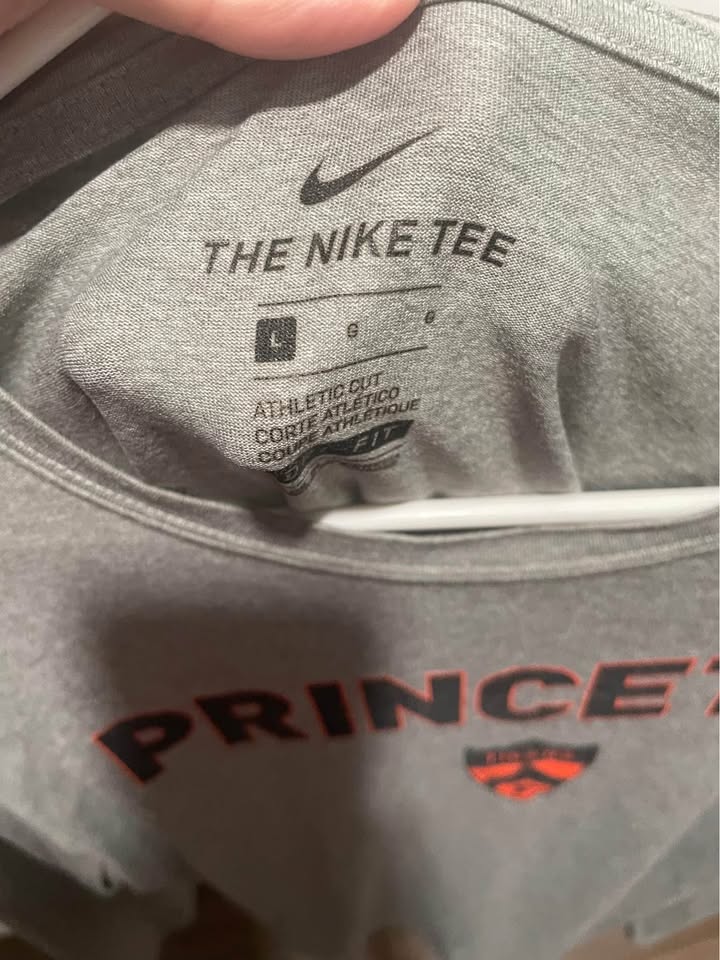 Princeton Long Sleeve Tshirt - Nike Men’s Large - photo 3