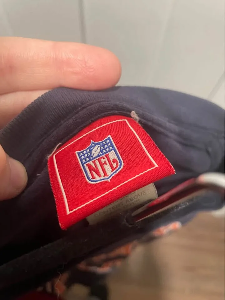 Chicago Bears Long Sleeve T-shirt - Men’s Large image indicator(2)