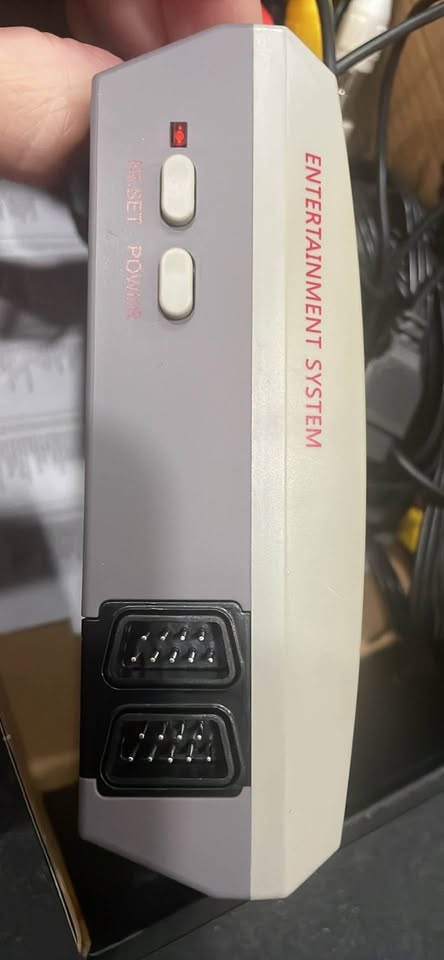 Mini Retro Nintendo with 620 Built in Games - photo 3