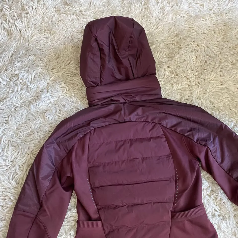 NWT Lululemon Down for it All Jacket - Size 4, Cassis image indicator(9)