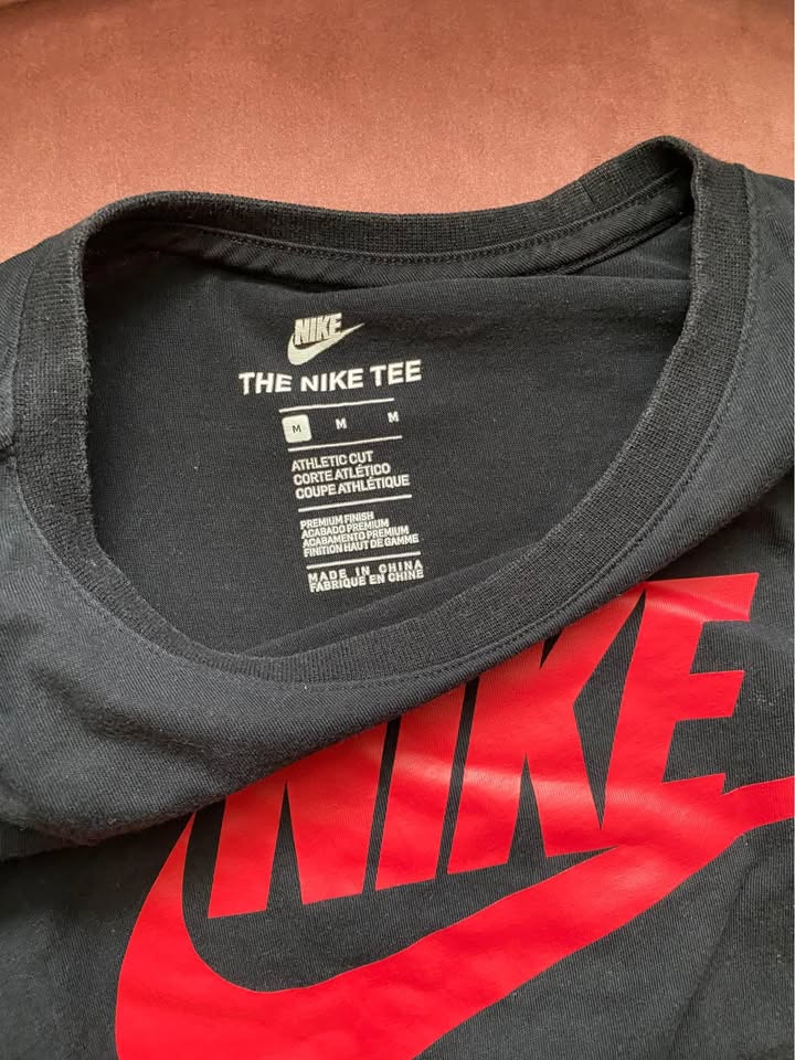 Nike T-shirt Tee Size M - photo 2