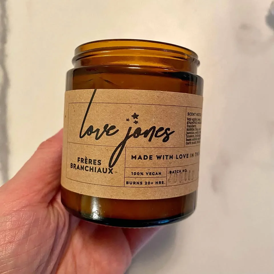 frères branchiaux Love Jones Candle thumbnail