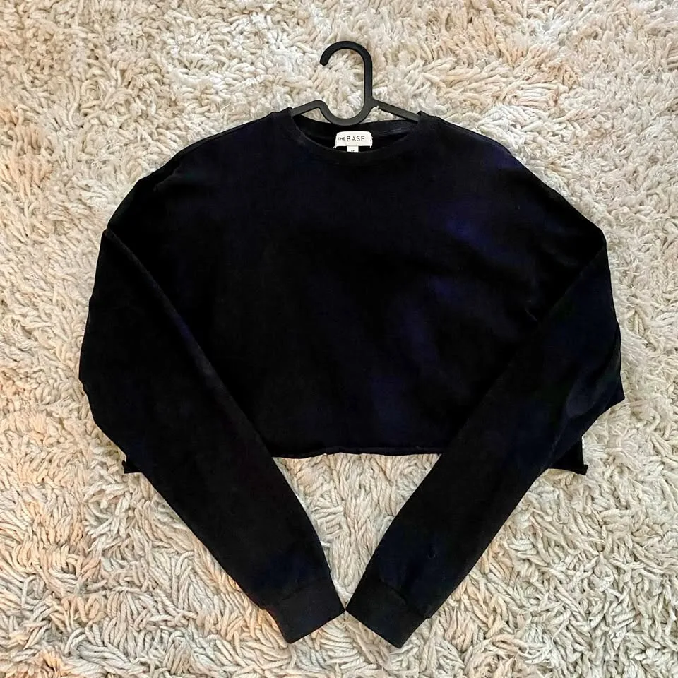 The BASE Black Top Size S thumbnail