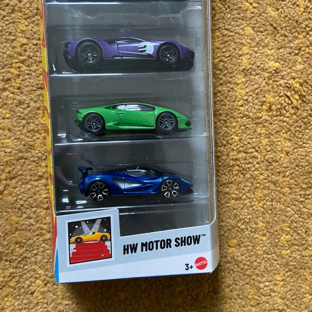 Hot Wheels Ferrari SF90 Stradale 5-Pack image indicator(3)