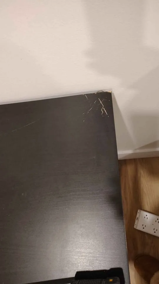 Office chair and table image indicator(5)