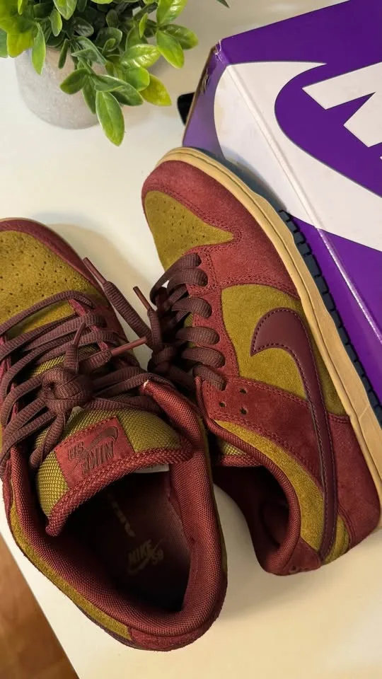 Nike SB Dunk Low Pro Dark Team Red image indicator(3)