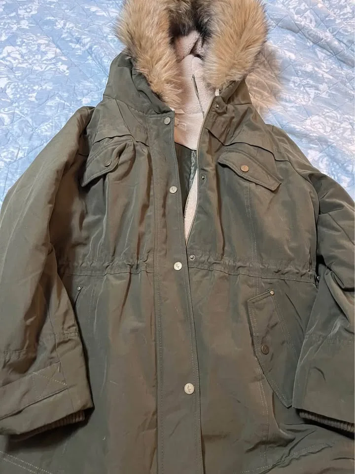 Koolaburra Olive Green Parka with Faux Fur Hood image indicator(6)
