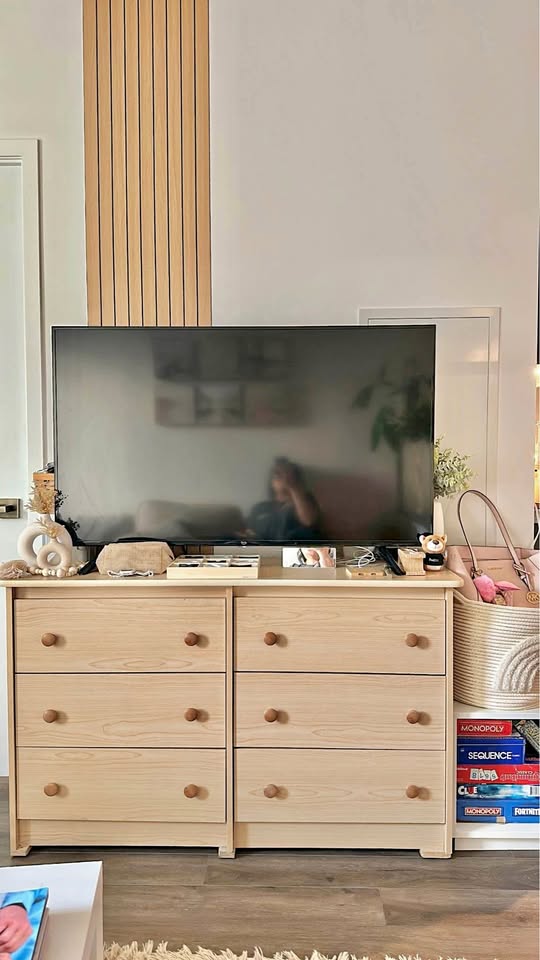 TV table / Dresser with 2 night stands - Moving out sale