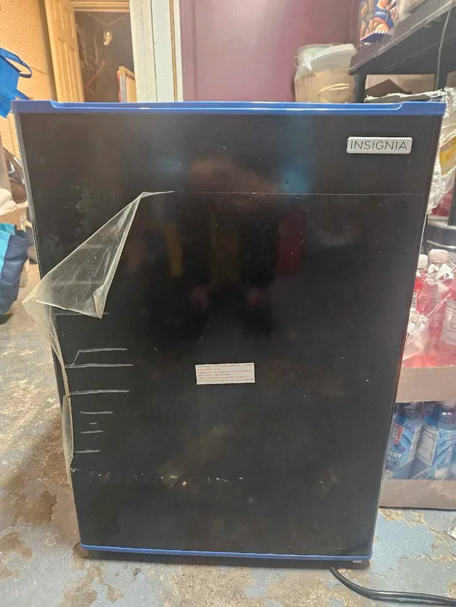 insignia mini fridge thumbnail