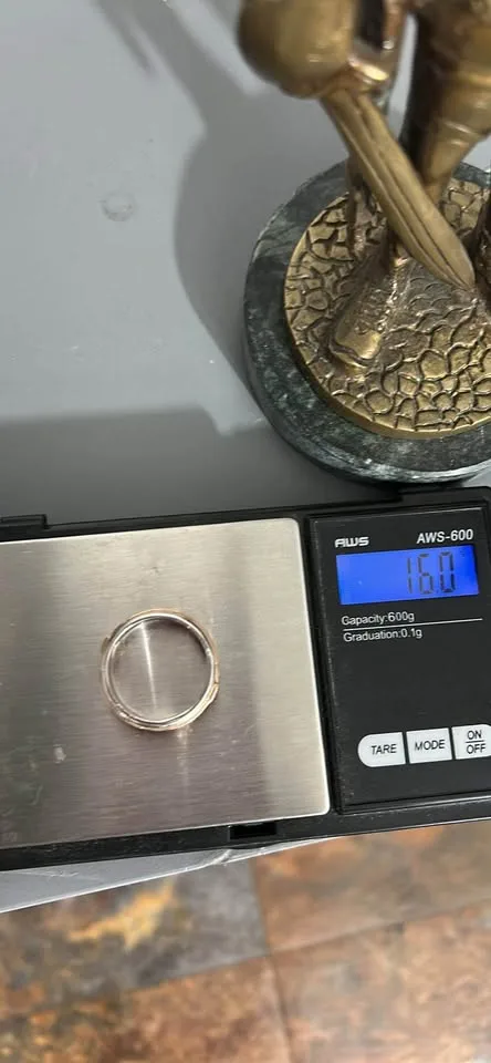 Platinum and 14k rose wedding band image indicator(3)